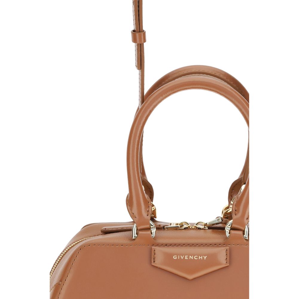 Givenchy The Antigona East-West Mini-Handtasche